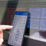 black android smartphone turned on screen